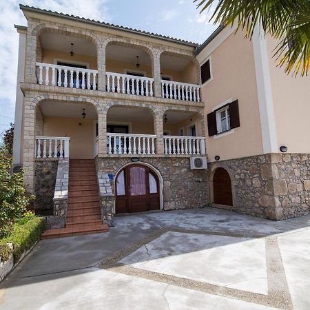 Apartment Samanic Малинска Экстерьер фото