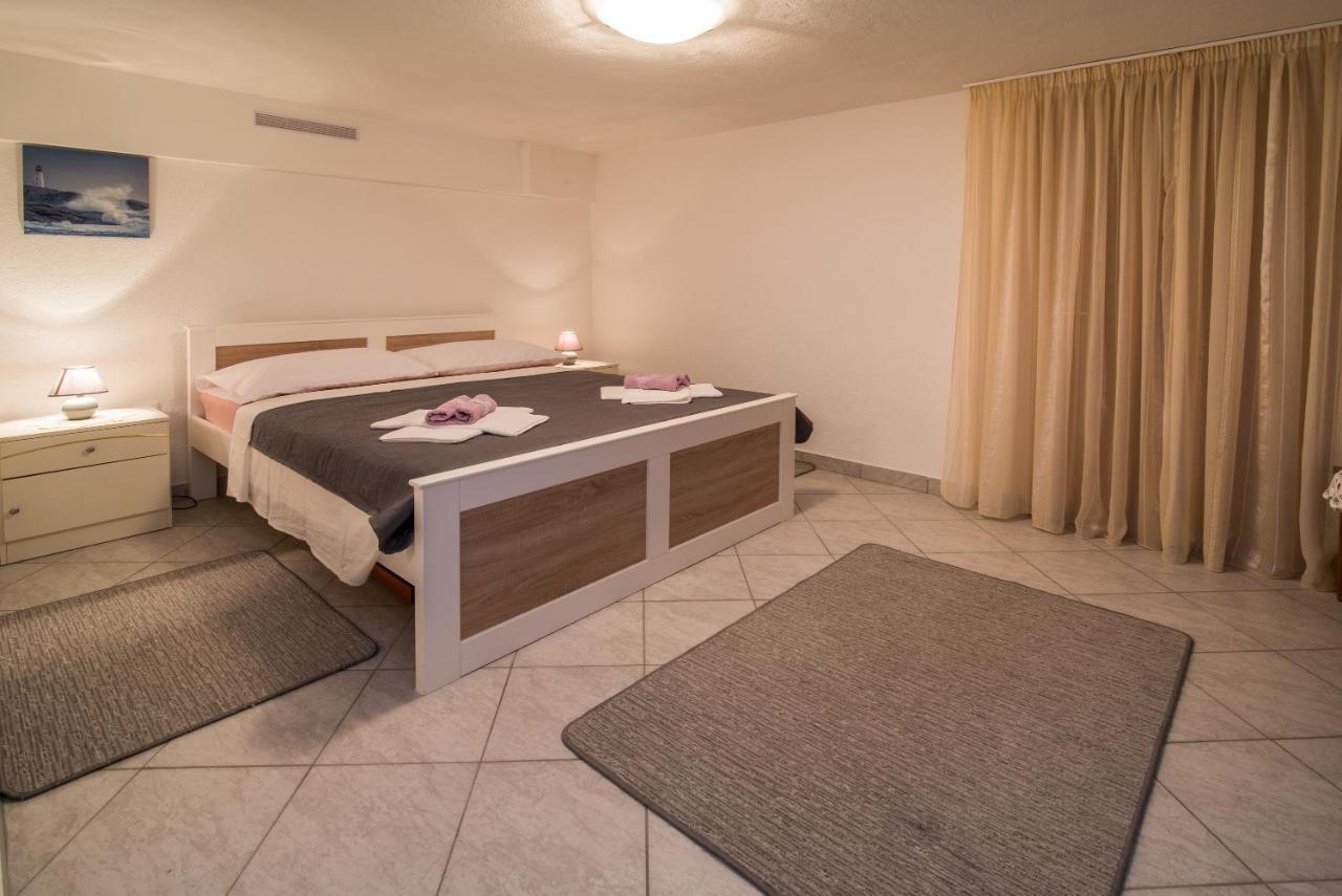 Apartment Samanic Малинска Экстерьер фото