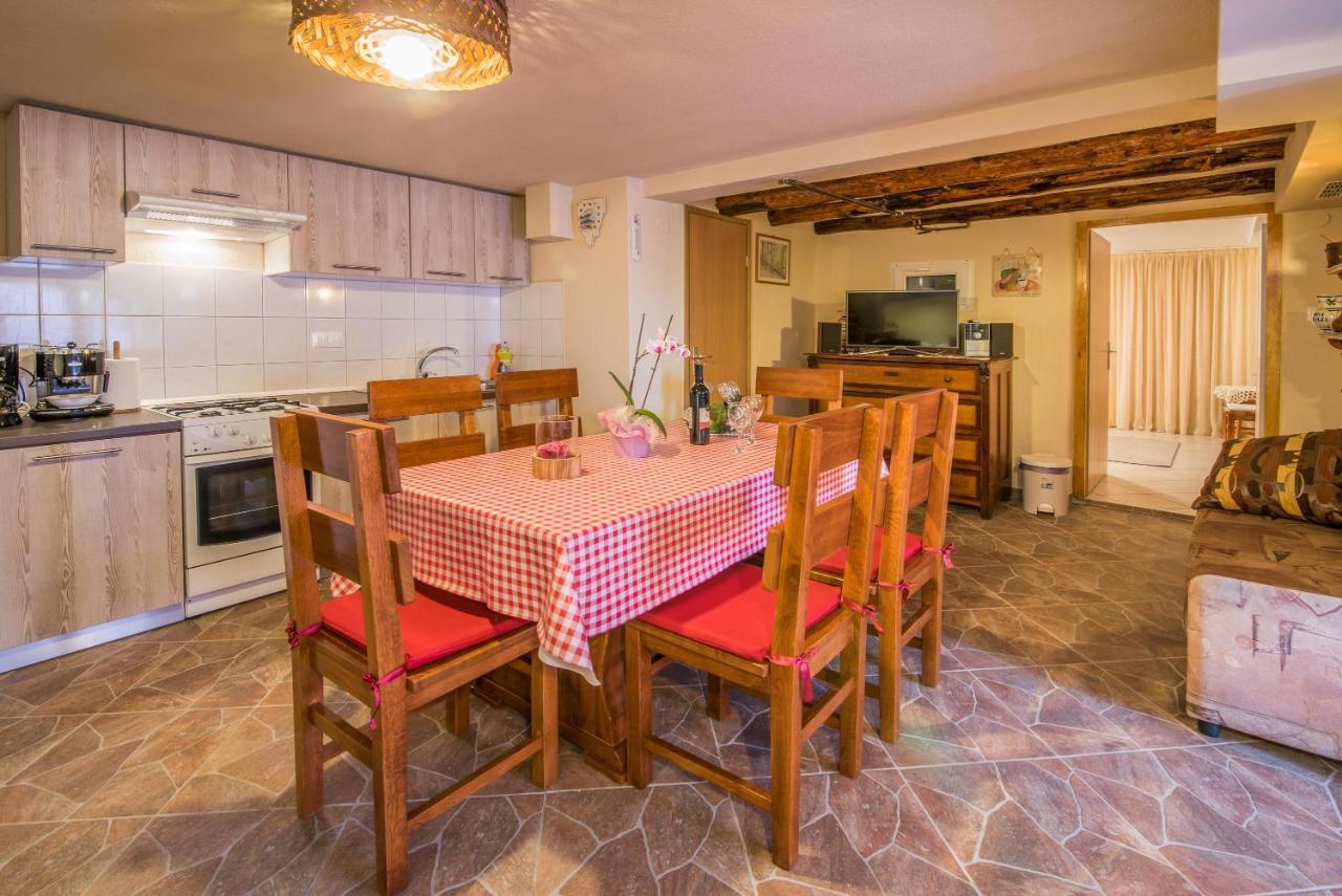 Apartment Samanic Малинска Экстерьер фото