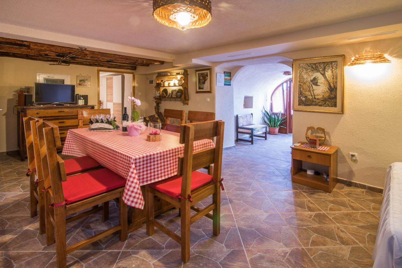 Apartment Samanic Малинска Экстерьер фото